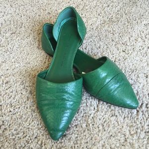 Chinese Laundry Snake Skin Green Flats