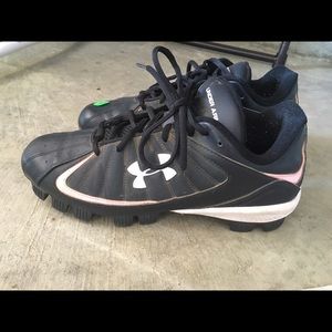 Softball cleats