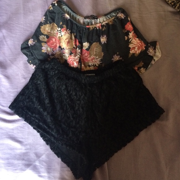 Brandy Melville shorts bundle NWOT
