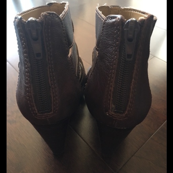 LAST CHANCE!!! Brown wedges - Picture 3 of 3