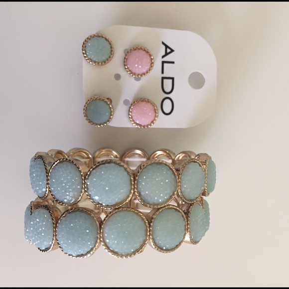 Aldo earring and bracelet set