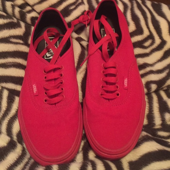 Red Vans ❤️