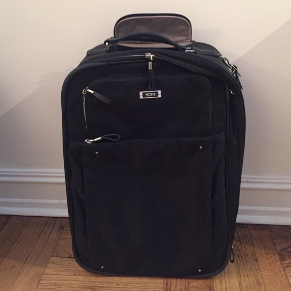 Tumi carry on