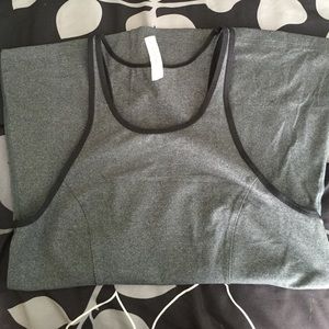 Under Armour All Season tank