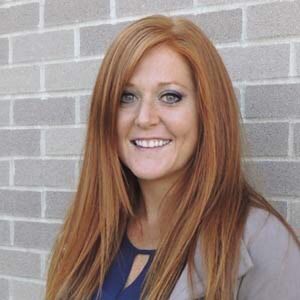 Meet your Posher, Leslie