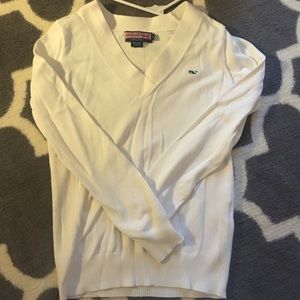 Vineyard vines v neck sweater