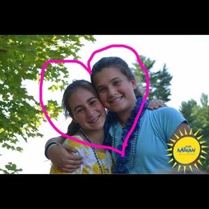 Meet your Posher, Naomi