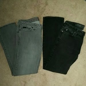 2 Men's Vans Jeans