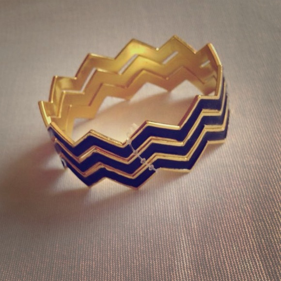 Never worn 3 bracelet set