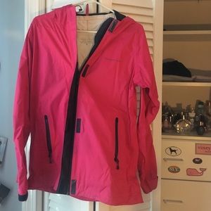 Vineyard vines rain jacket