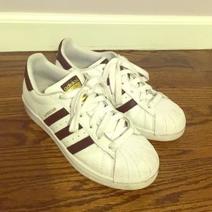 Black & white adidas superstars
