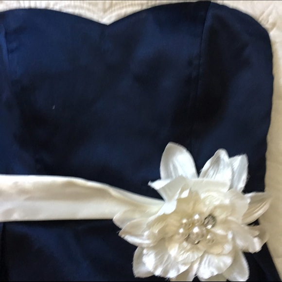 💥Formal navy strapless dress - Picture 2 of 4