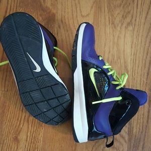 Nike high tops barely worn