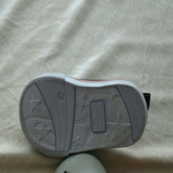 BABY  SHOES. - Picture 3 of 4