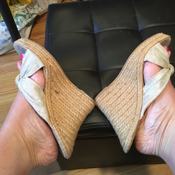 Gold Summer wedges - Picture 2 of 4
