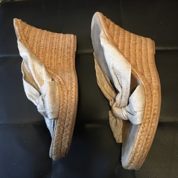 Gold Summer wedges - Picture 3 of 4
