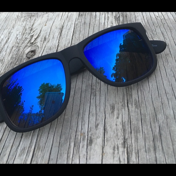 Blue Mirrored Sunglasses - Picture 3 of 4