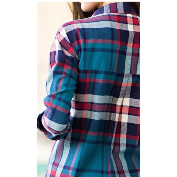 STEEZYER BLUE PLAID BUTTON UP - Picture 3 of 4