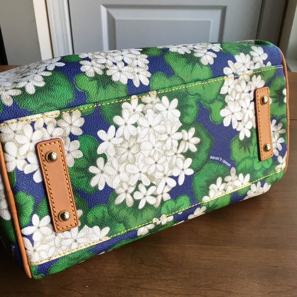 ⛔️SOLD Dooney & Bourke Hydrangea Satchel Set - Picture 3 of 4
