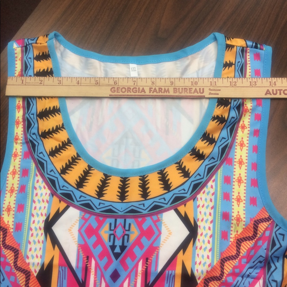 Tribal pattern top. 2X HP - Picture 3 of 8