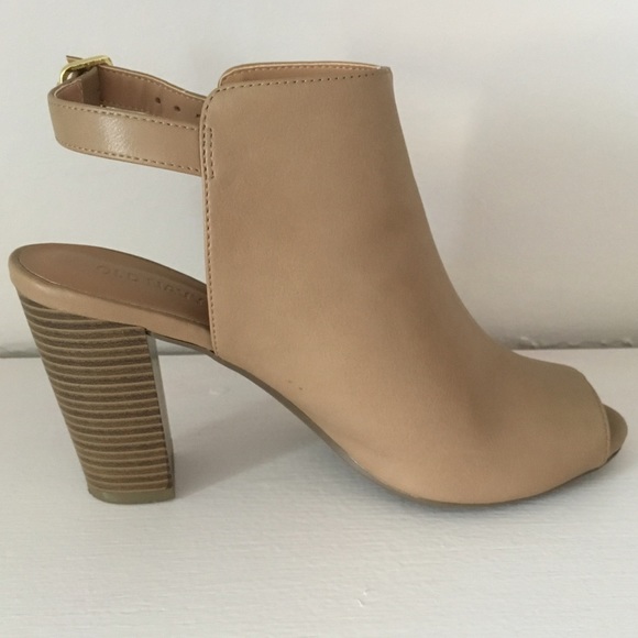 Old Navy Peep-Toe booties