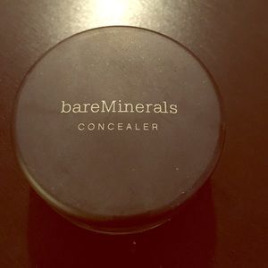 bareMinerals powder concealer