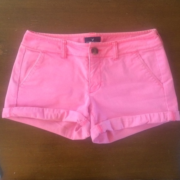 AE bright pink midi shorts! - Picture 2 of 4