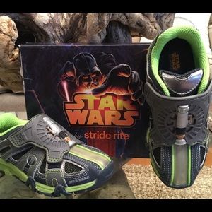 NIB Stride Ride Sneakers boys Sz 13 M Star Wars