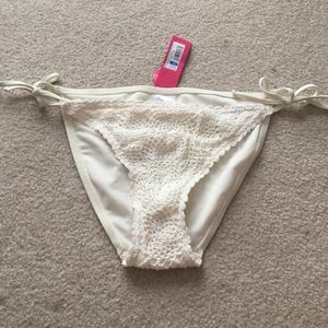 cream lace bikini bottoms