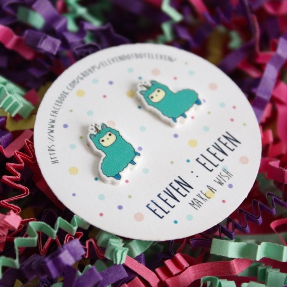 Tumblr Mint Green Llama Unicorn Stud Post Earrings - Picture 2 of 8