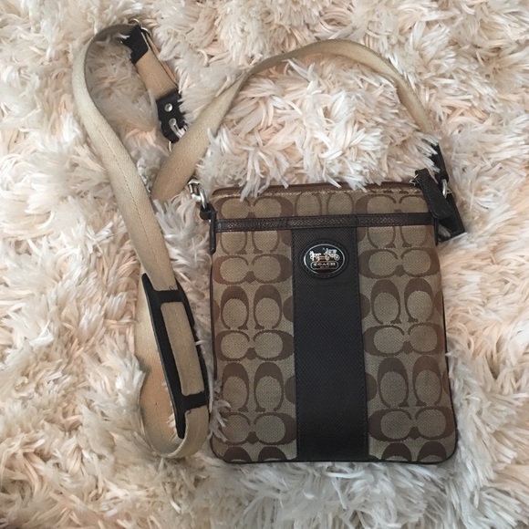 Coach cross body - Picture 1 of 3