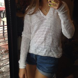 Long sleeve knit pullover