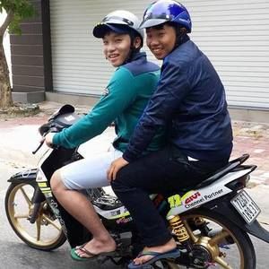 Meet your Posher, Huỳnh