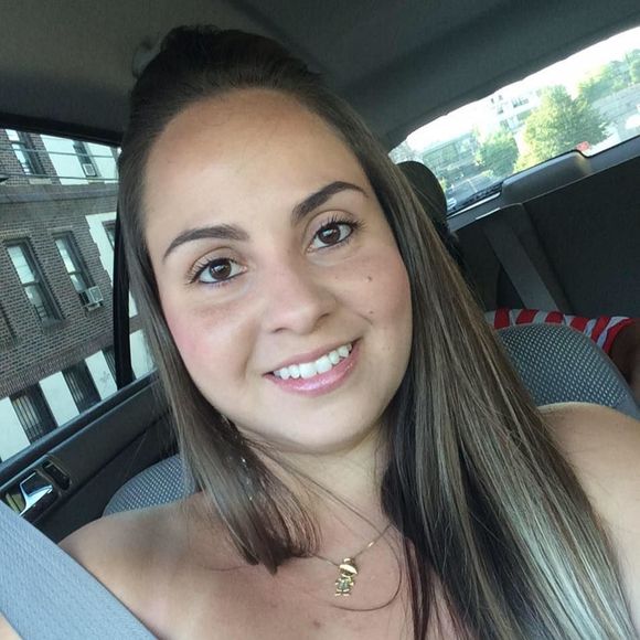 Meet your Posher, Daniela - Picture 1 of 1