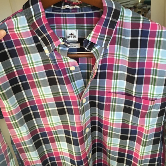 Men's collared shirt