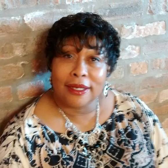 Meet your Posher, Loretta - Picture 1 of 1