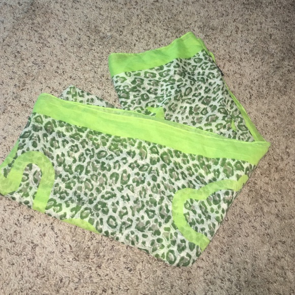 Dressy scarf! - Picture 1 of 2