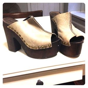 Platform Charles David sandals