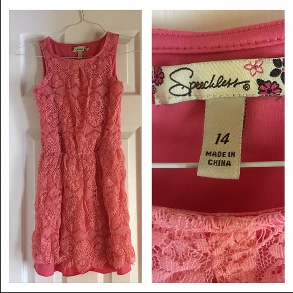Girl's lace dress• size L