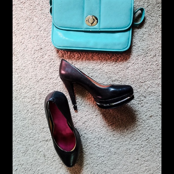 Gianni Bini Shoes - Black Gianna Bini platforms