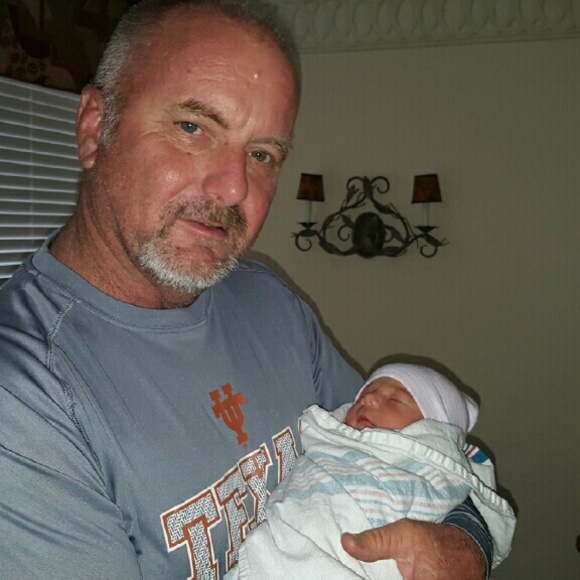 Meet your Posher, Christi - Picture 1 of 1