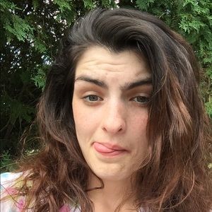 Meet your Posher, Marissa