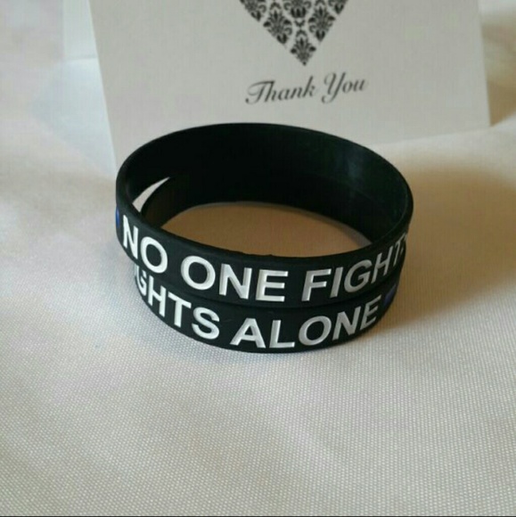 3 Silicon Bracelets - Picture 3 of 3