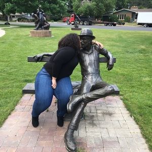 Meet your Posher, Mykala