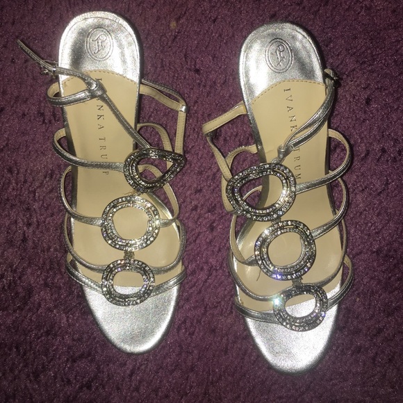 New prom shoes never worn