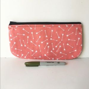 Arrow Print Zippered Pencil Pouch