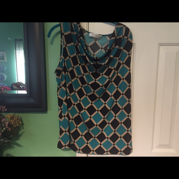 Kasper 1x sleeveless Cowl  neck top
