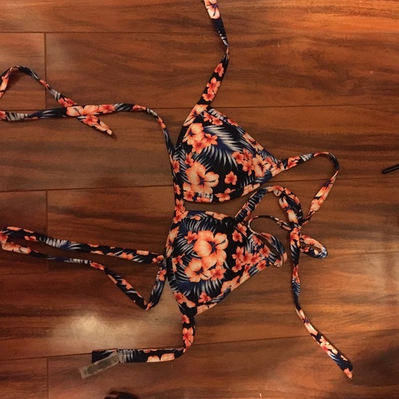VS floral top