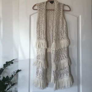 Crocheted oatmeal sweater tank with fringe