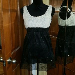Lace and sequence tunic / dress in petite S